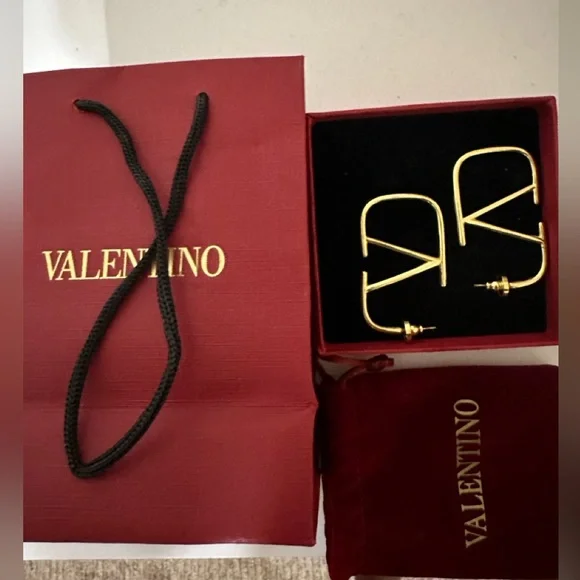Valentino  earrings - Picture 2 of 4